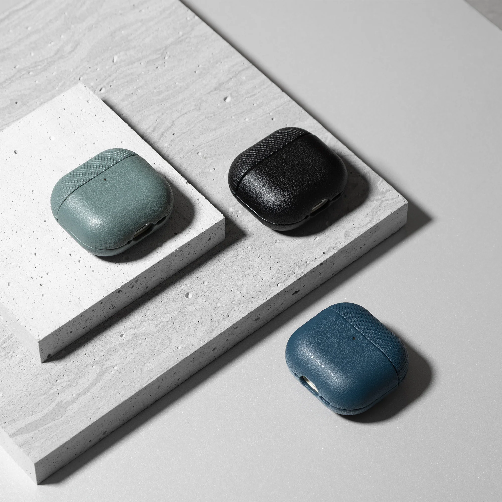 (Re)Classic Case for AirPods 4 - Image 16