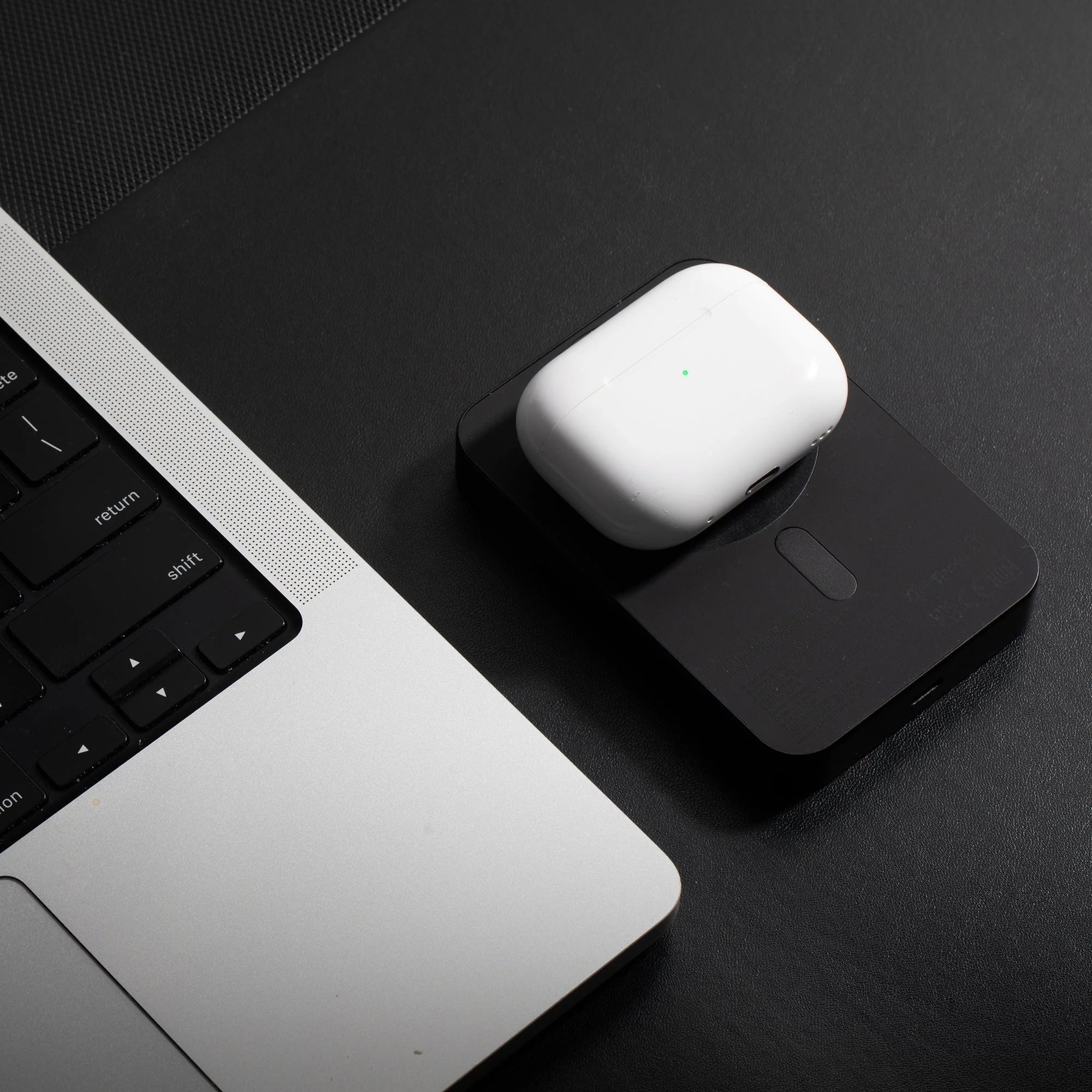 (Re)Classic Power Bank 10000mAh | Magnetic - Image 15