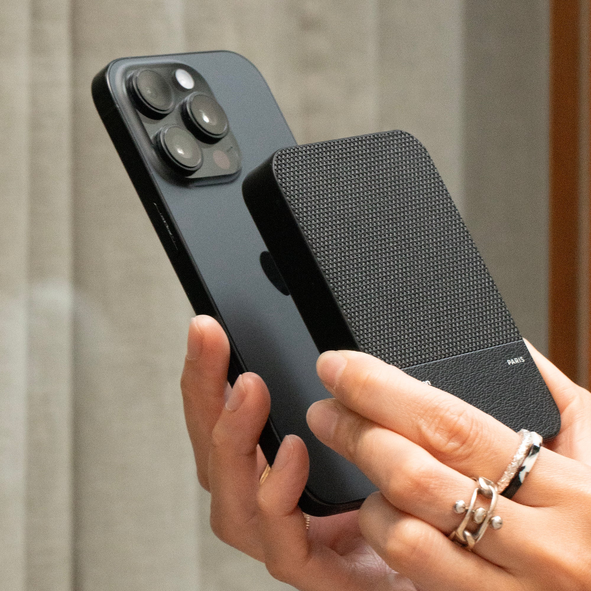 (Re)Classic Power Bank 10000mAh | Magnetic - Image 8