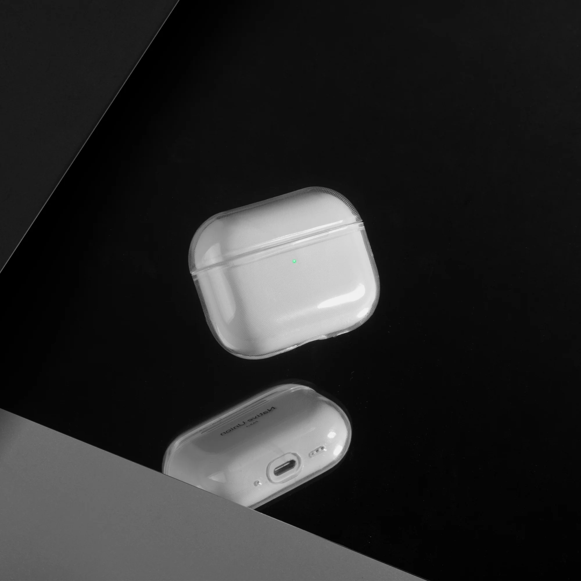 (Re)Clear Case for AirPods Pro 3 - Image 5