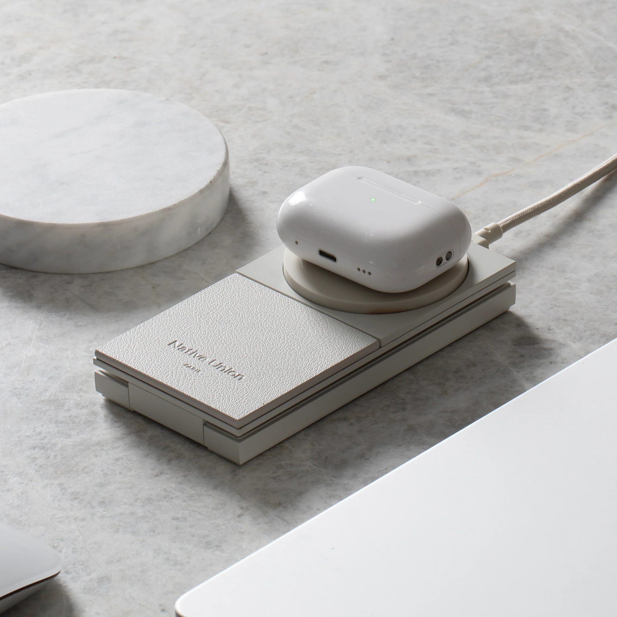 Rise 3-in-1 Magnetic Wireless Charger - Image 16
