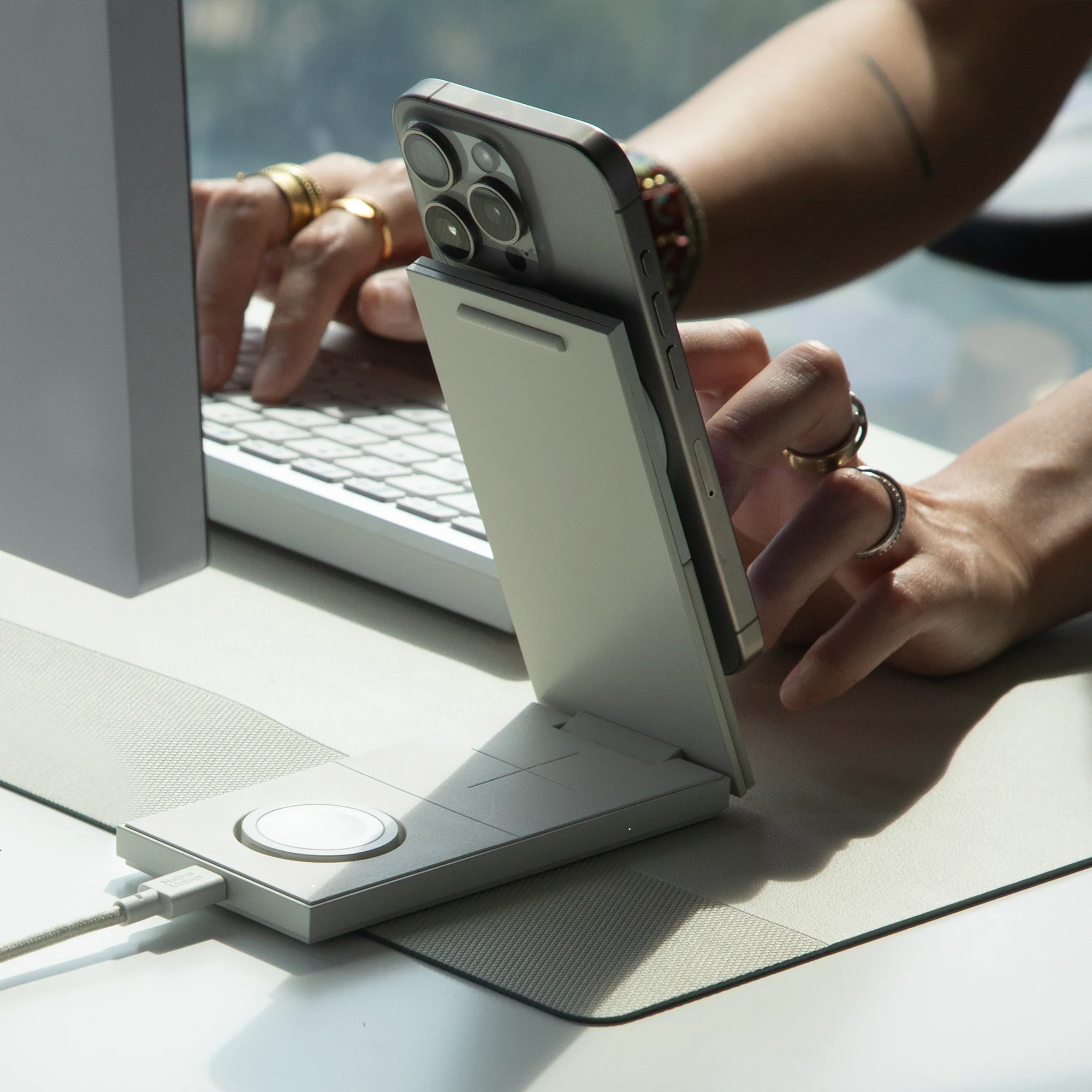 Rise 3-in-1 Magnetic Wireless Charger - Image 6