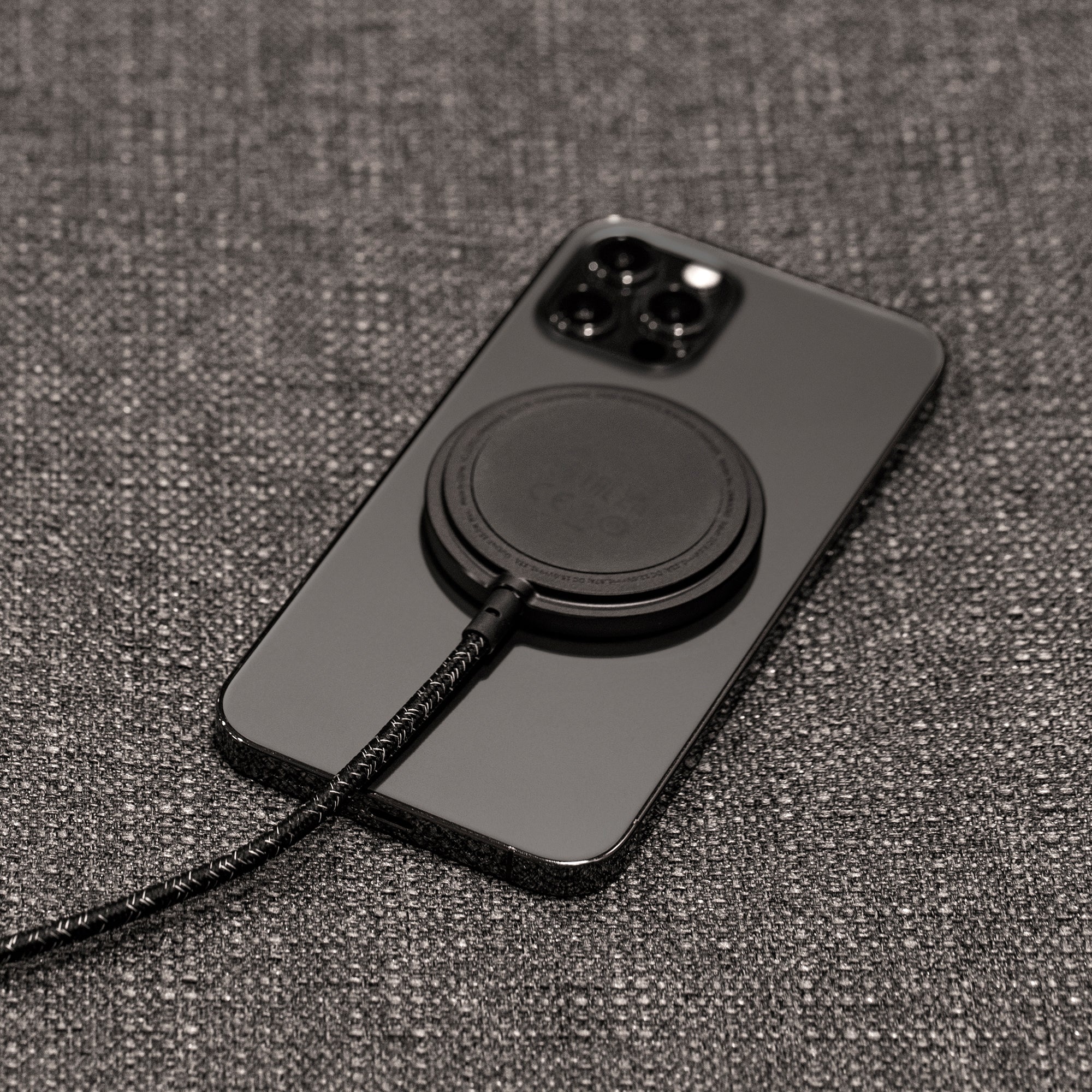 Snap Magnetic Wireless Charger - Image 6