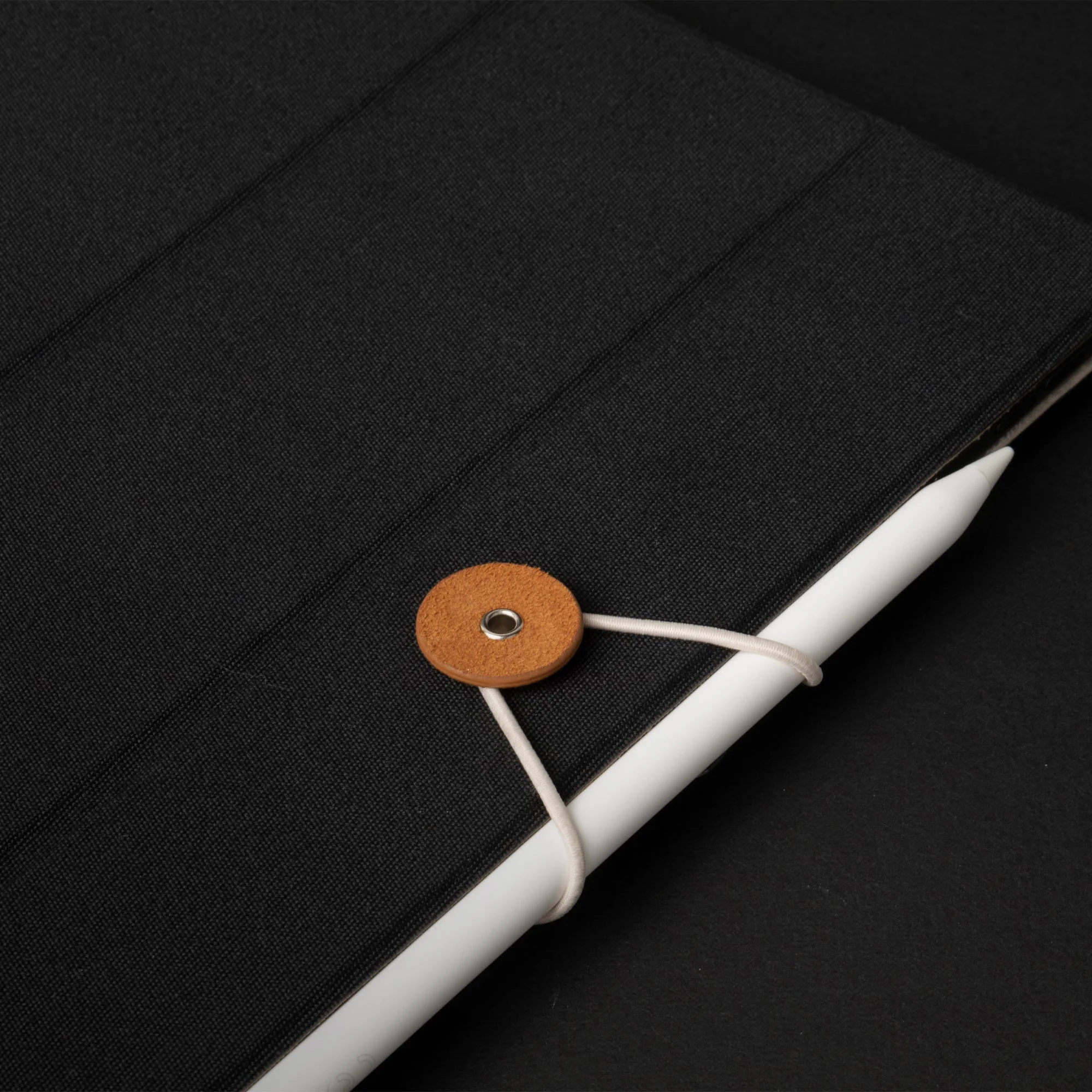 W.F.A Folio for iPad Air (M2, 5th, 4th Gen) - Image 9