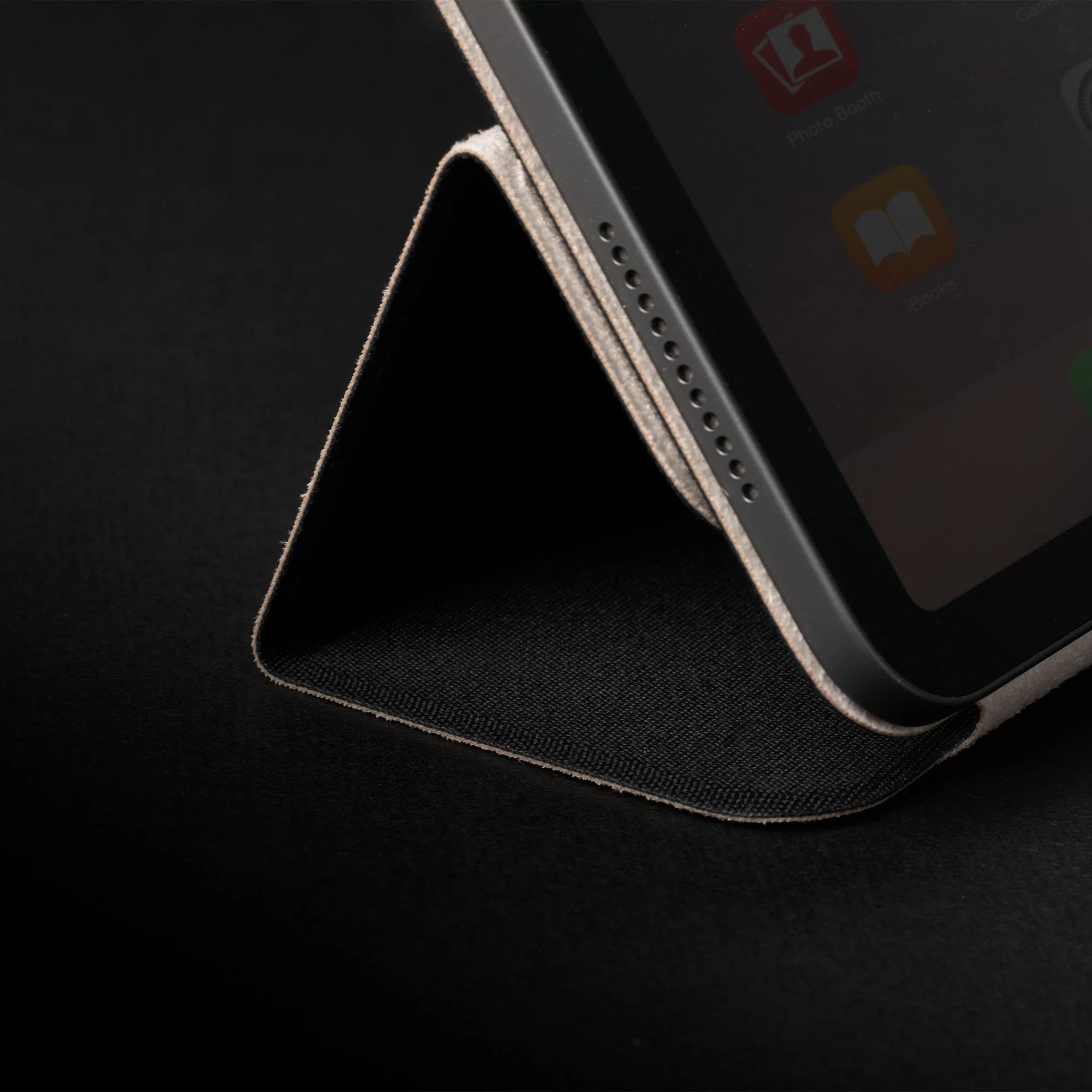 W.F.A Folio for iPad Pro (11") - Image 12